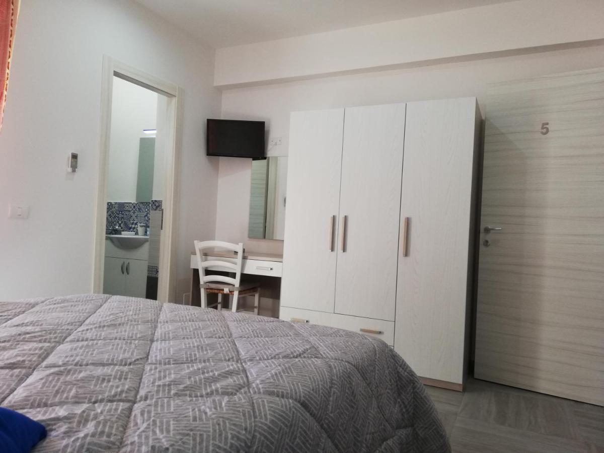 B&B Villa Arena Zingarello Eksteriør billede